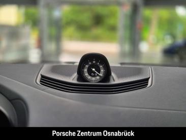 Porsche Taycan 4S — photo 40