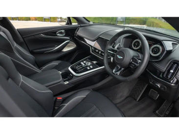 Aston Martin DBX 707 SUV — photo 3