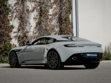Aston Martin DB12 V8 Coupe — photo 2