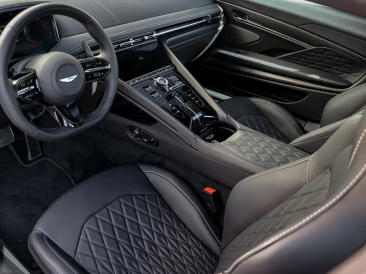 Aston Martin DB12 V8 Coupe — photo 3