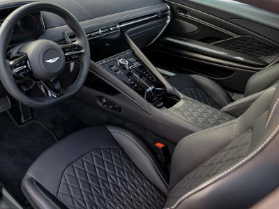 Aston Martin DB12 V8 Coupe