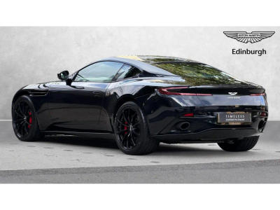 Aston Martin DB11 AMR