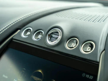 Aston Martin DBX 707 — photo 14