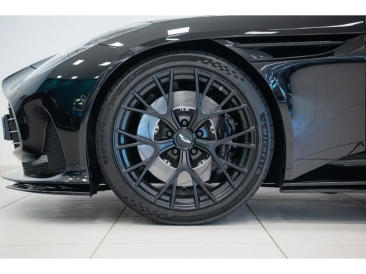 Aston Martin DB12 Volante 4.0 V8 B&W — photo 4