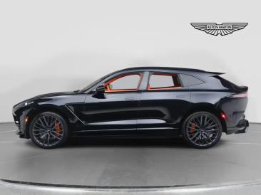 Aston Martin DBX 707 SUV — photo 15