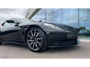 Aston Martin DB11 V12 — photo 14