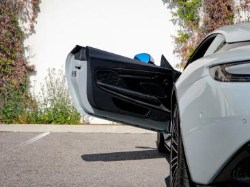 Aston Martin DB12 V8 Coupe — photo 36