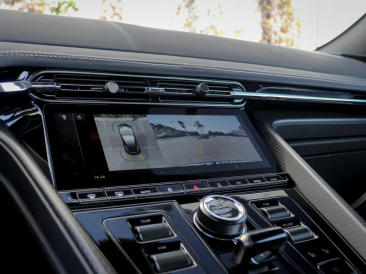 Aston Martin DB12 V8 Coupe — photo 38