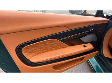 Aston Martin DB12 V8 Coupe — photo 24