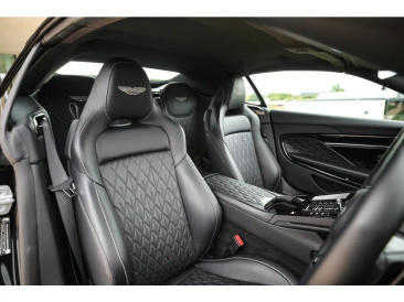 Aston Martin DB12 V8 — photo 5