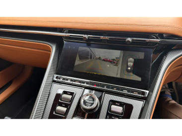 Aston Martin DB12 V8 Coupe — photo 31