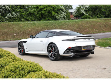 Aston Martin DBS Superleggera V12 — photo 19