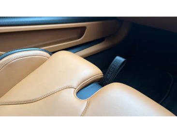 Aston Martin DB12 V8 Coupe — photo 32