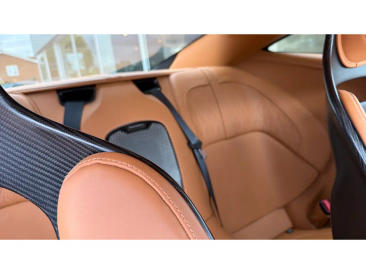 Aston Martin DB12 V8 Coupe — photo 33