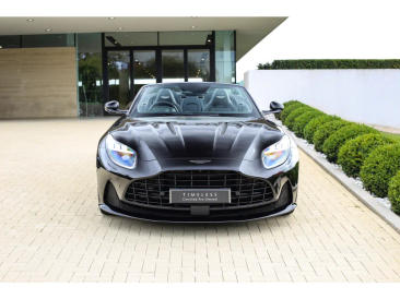 Aston Martin DB12 V8 — photo 9