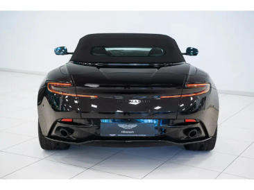 Aston Martin DB12 Volante 4.0 V8 B&W — photo 16
