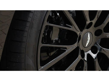 Aston Martin DBX 707 — photo 48