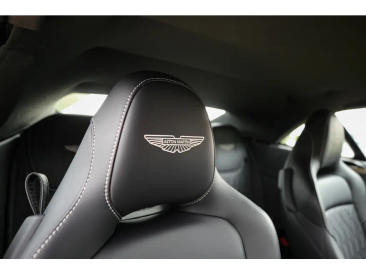 Aston Martin DB12 V8 — photo 31