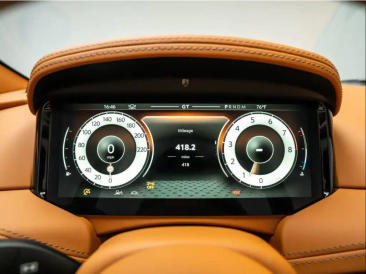 Aston Martin DB12 Volante 4.0 V8 B&W — photo 6