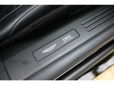 Aston Martin DB12 V8 — photo 34