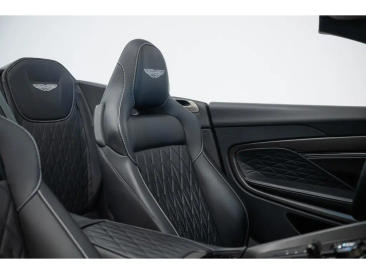 Aston Martin DB12 Volante 4.0 V8 B&W — photo 26