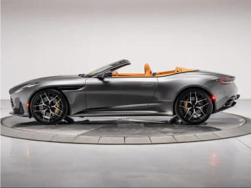 Aston Martin DB12 Volante 4.0 V8 B&W — photo 11