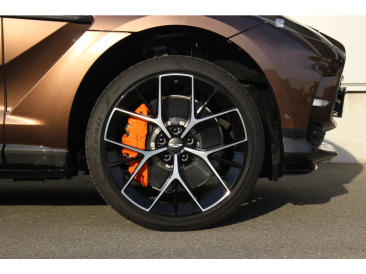 Aston Martin DBX 707 SUV — photo 4