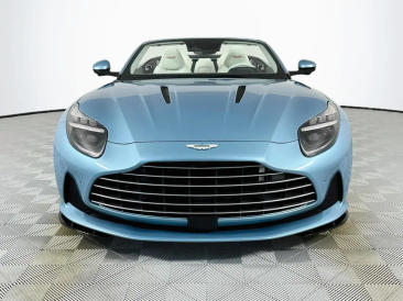 Aston Martin DB12 Volante 4.0 V8 B&W — photo 7