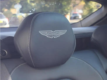 Aston Martin DBX 707 — photo 5