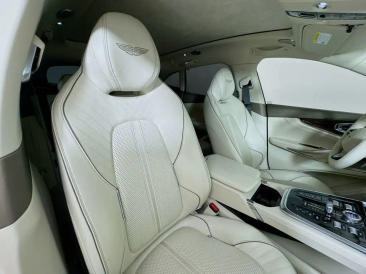 Aston Martin DBX 707 SUV — photo 5