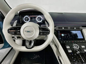 Aston Martin DB12 Volante 4.0 V8 B&W — photo 11