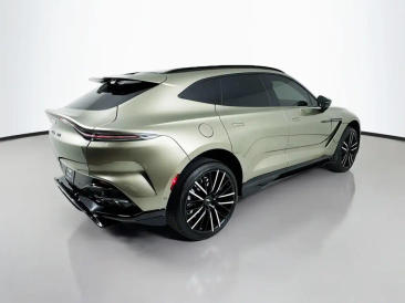 Aston Martin DBX 707 SUV — photo 7