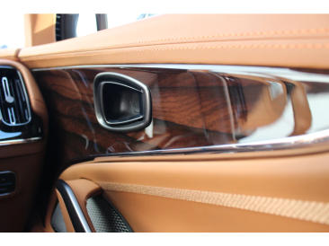 Aston Martin DBX 707 SUV — photo 24