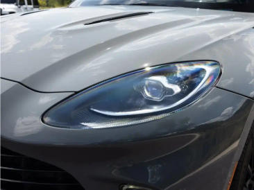 Aston Martin DBX SUV — photo 12