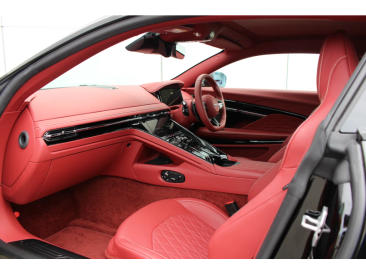 Aston Martin DB12 V8 Coupe — photo 17