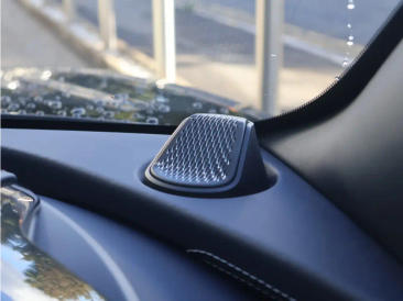 Aston Martin DBX 707 — photo 14
