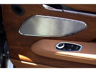 Aston Martin DB12 V8 Coupe — photo 20
