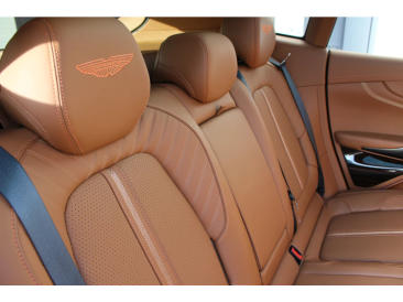Aston Martin DBX 707 SUV — photo 33