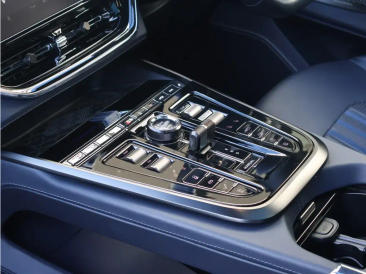 Aston Martin DBX 707 — photo 21