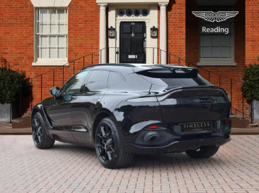 Aston Martin DBX SUV — photo 2