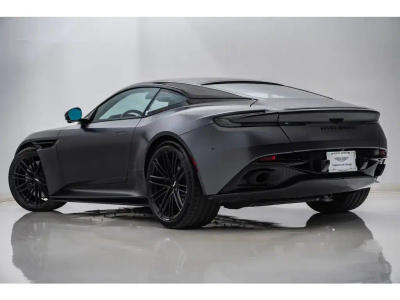 Aston Martin DB12 V8 Coupe