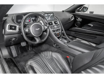 Aston Martin DB11 V12 — photo 3