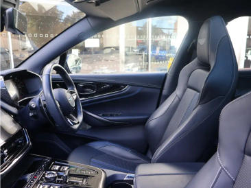 Aston Martin DBX 707 — photo 27