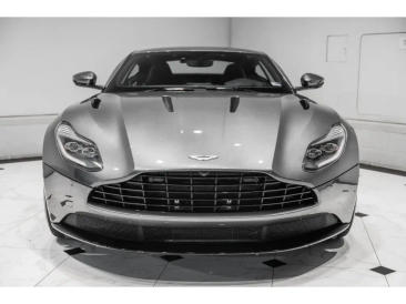 Aston Martin DB11 V12 — photo 7