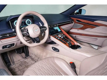 Aston Martin DB12 Volante 4.0 V8 B&W — photo 3