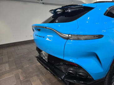 Aston Martin DBX 707 SUV — photo 8