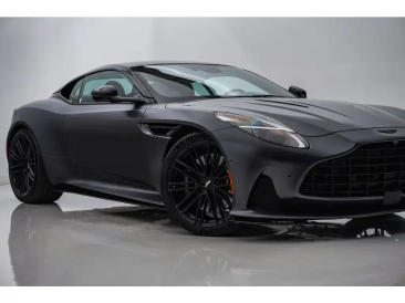Aston Martin DB12 V8 Coupe — photo 8