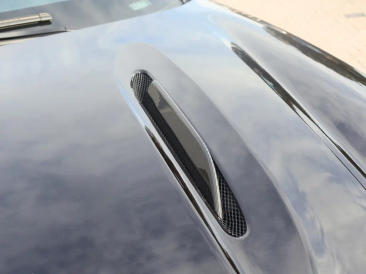 Aston Martin DBX 707 — photo 34