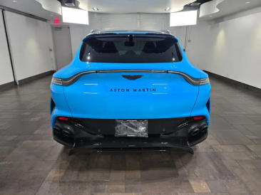 Aston Martin DBX 707 SUV — photo 13