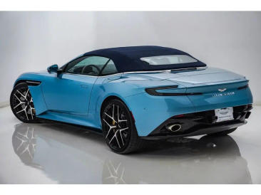 Aston Martin DB12 Volante 4.0 V8 B&W — photo 8